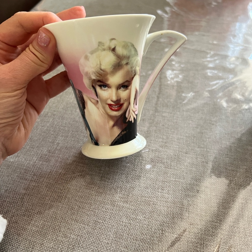 White Ceramic Portrait Accent Mug - Pink and Black